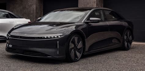 lucid air review 2023